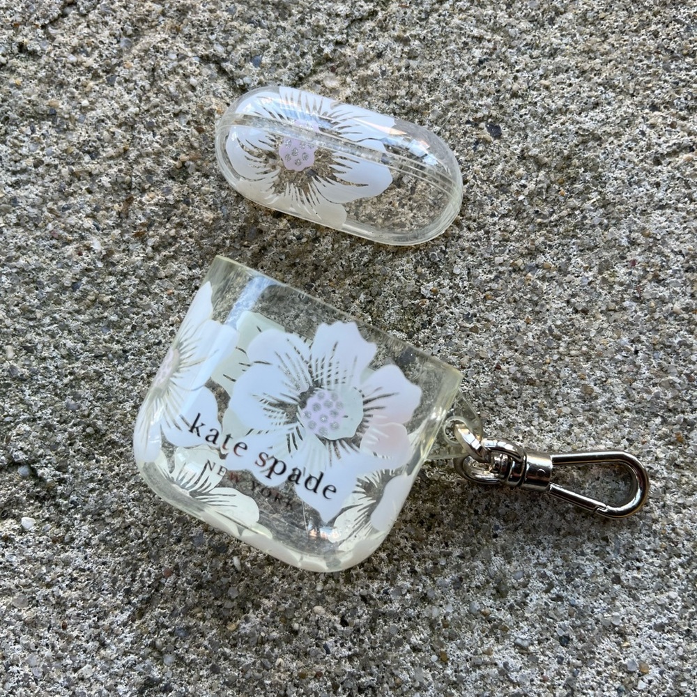 kate spade AirPods case (fits 1st and 2nd gen)